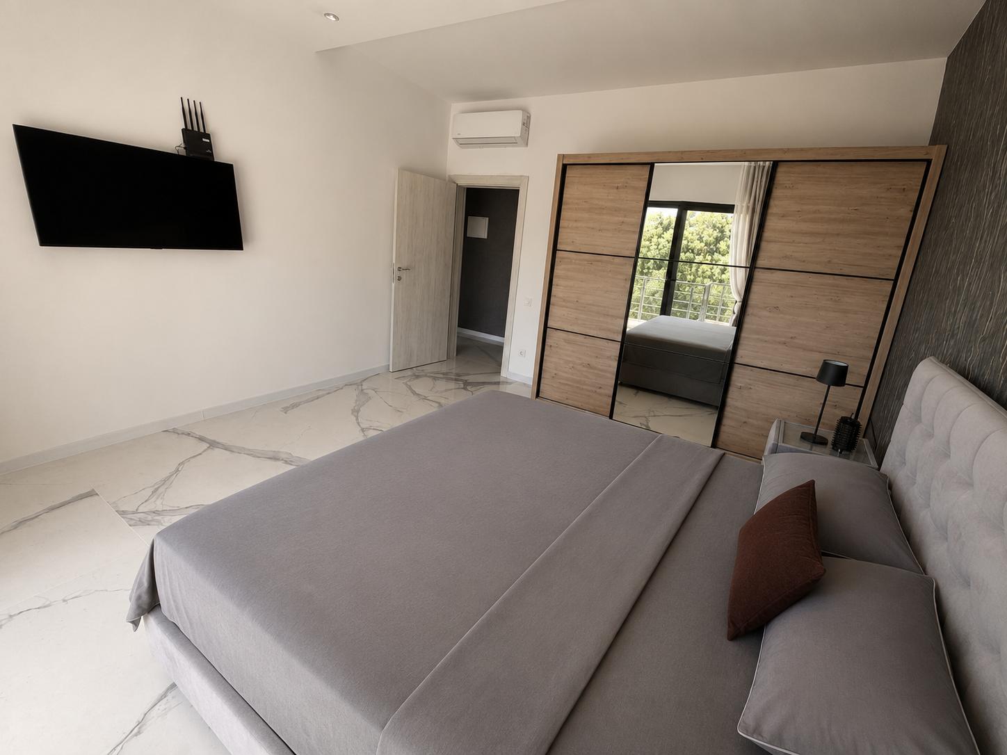 Schlafzimmer – Modern 2
